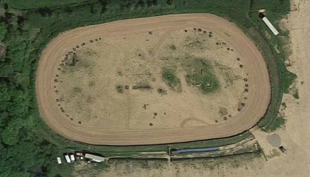 Trent Raceway race track logo